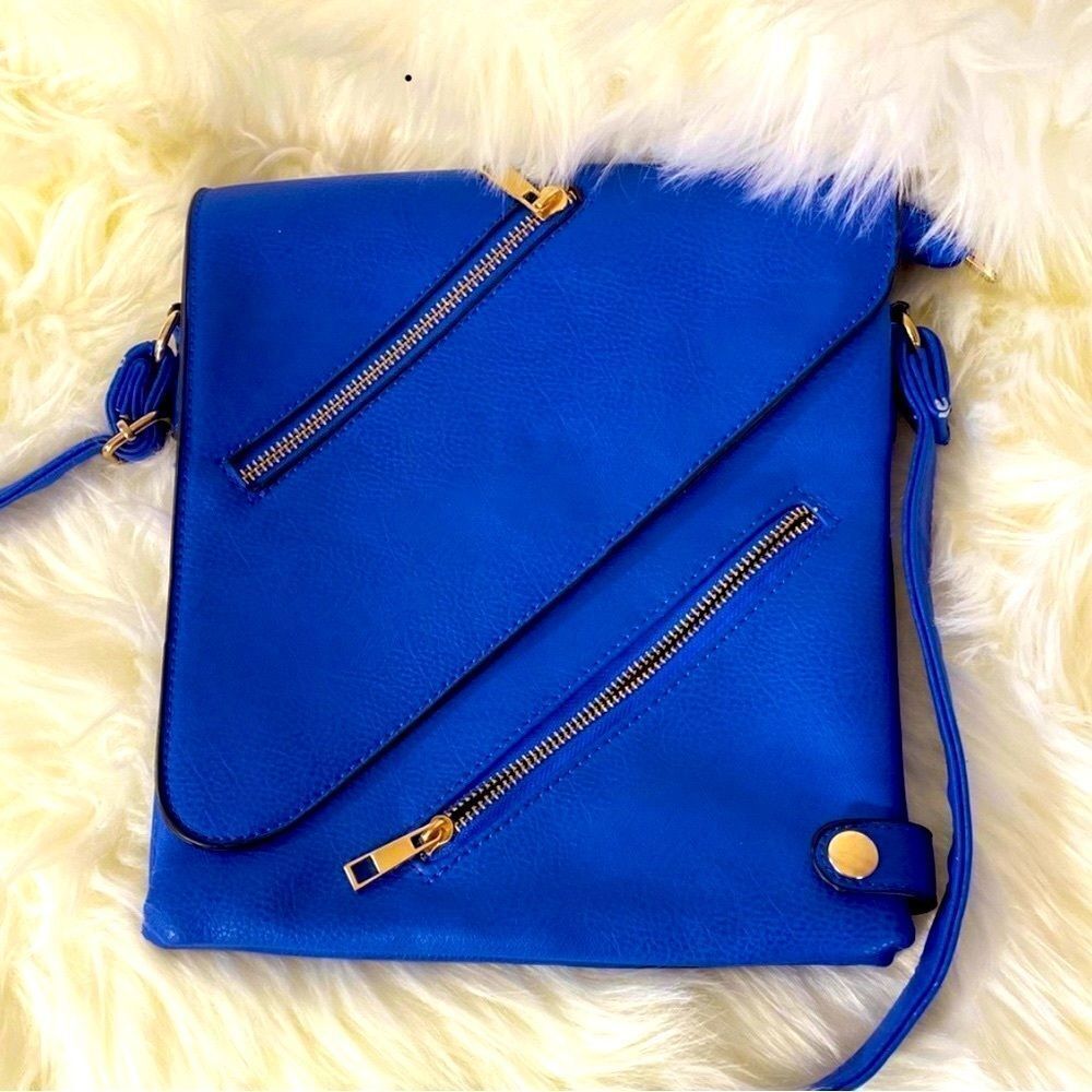 Bright Blue Faux-Leather Crossbody Bag​